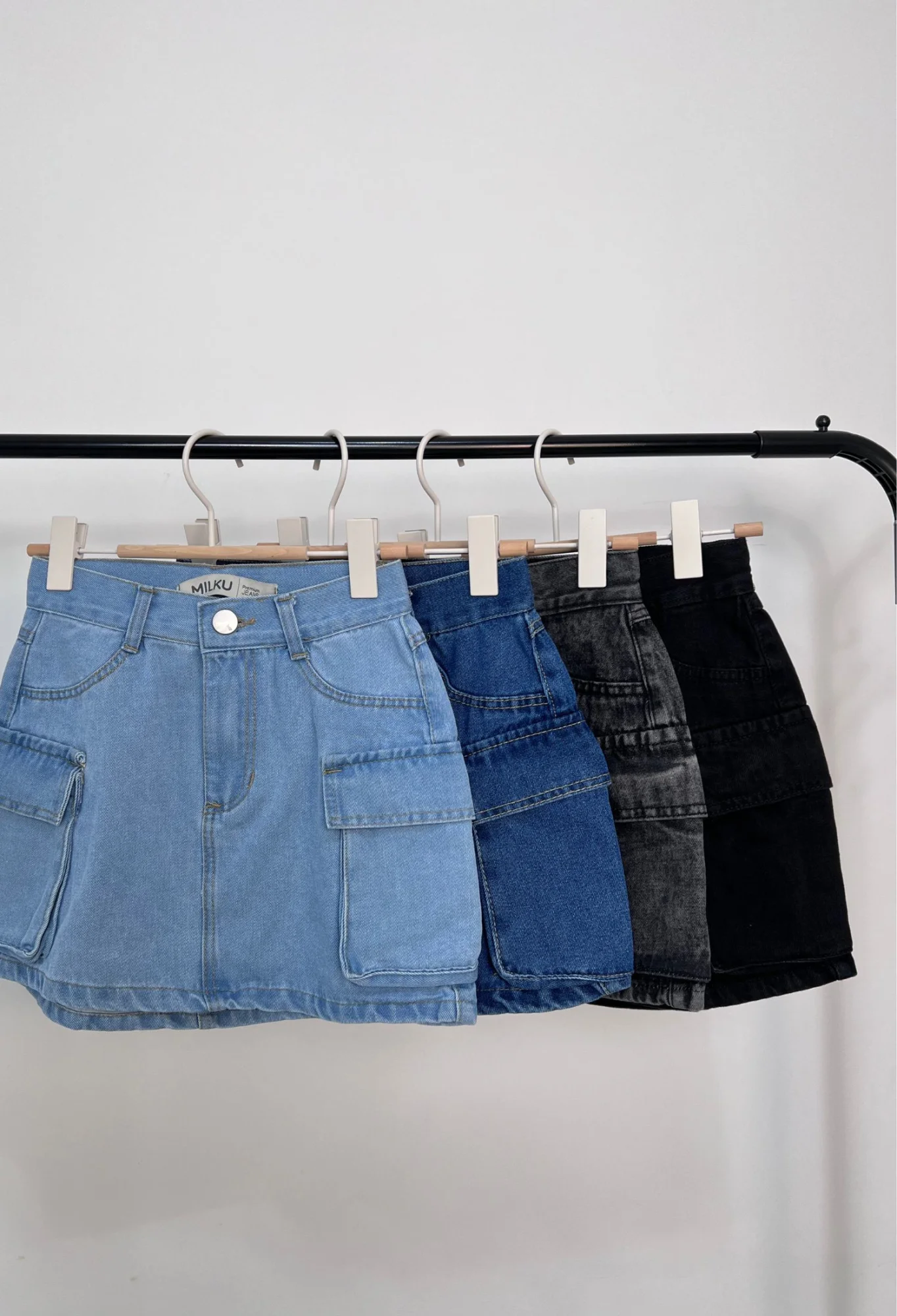 MIL713 - POLLERA MINI CARGO RIGIDO — vista 10